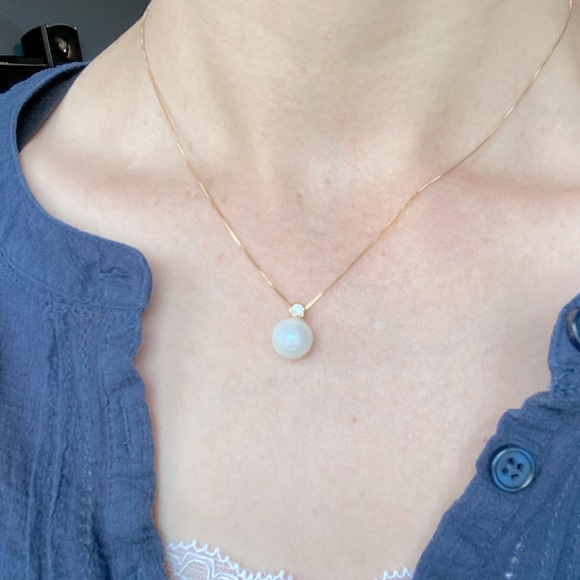 Simulated 10mm pearl pendant with CZ - Picture 4 of 5